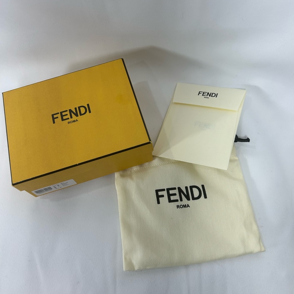 Fendi Mon Tresor Wallet - Picture 3 of 6